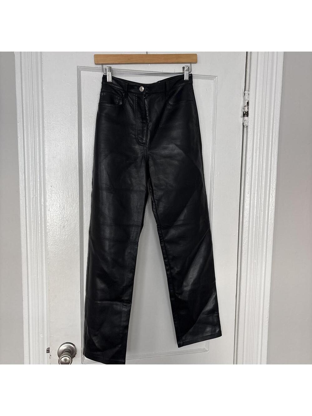Aritzia Women's Black Trousers
